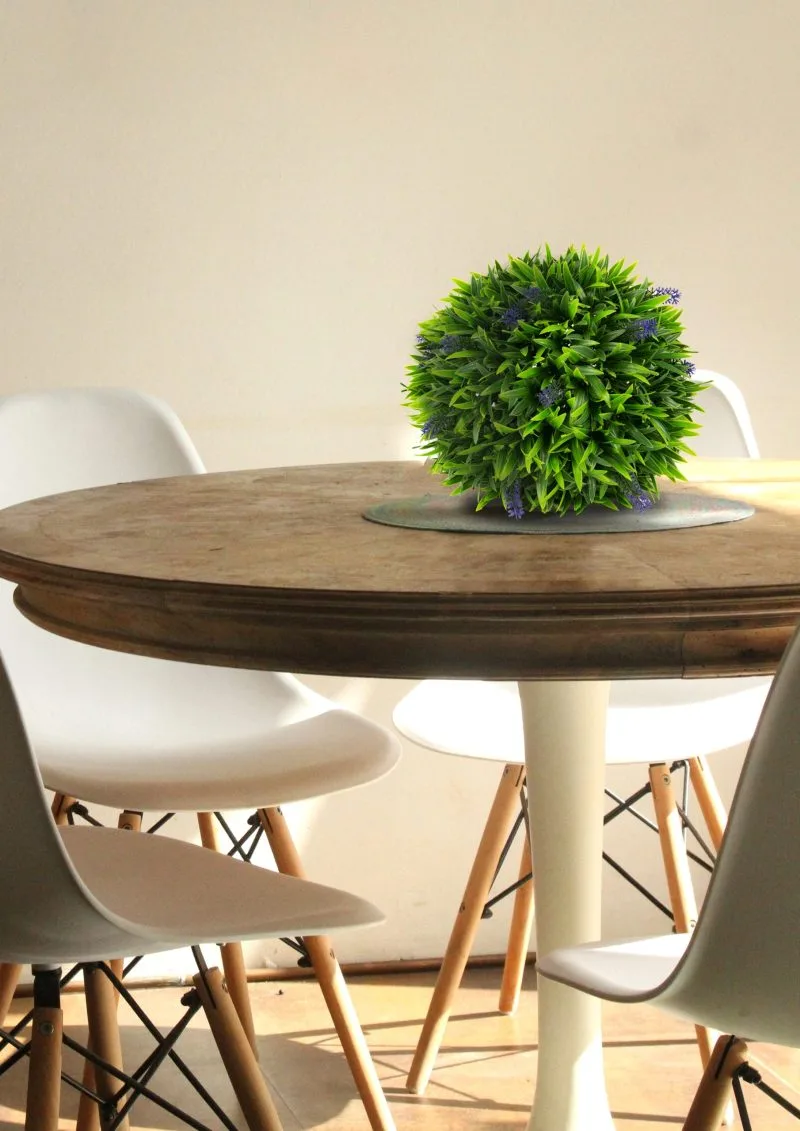 FAURA_esfera-decorativa-purpura-scaled-e1697801359858